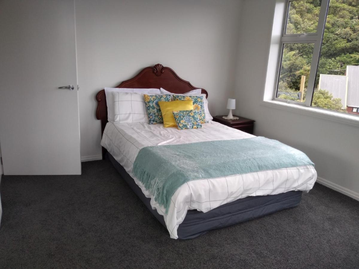 Апартаменты Quiet Location With View And Public Transport Веллингтон Экстерьер фото